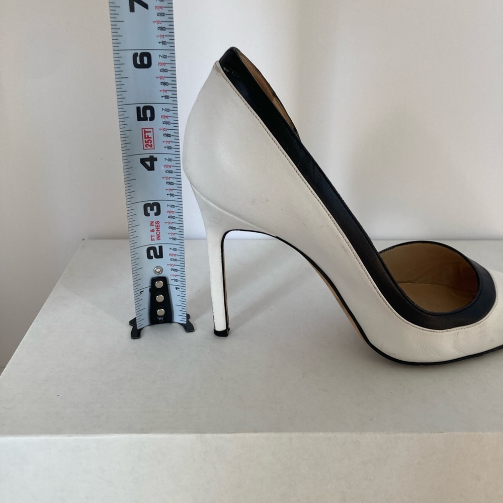 Manolo Blahnik Dorsay Black and White Heels - Picture 6 of 6
